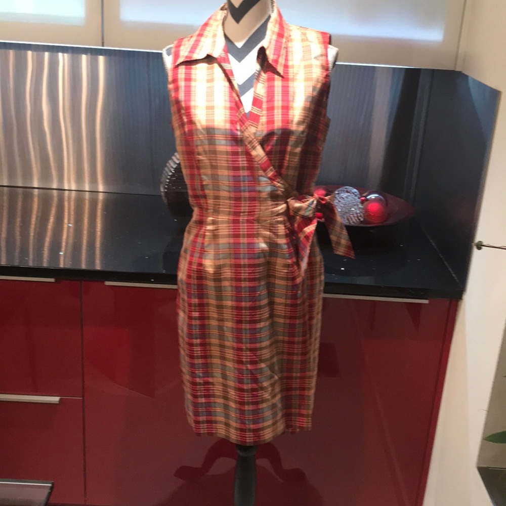 Dress - Picture 1 of 4